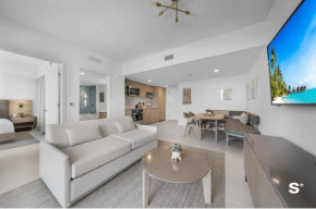 Stylish Downtown 1 BR Apartment with Skyline Vibes